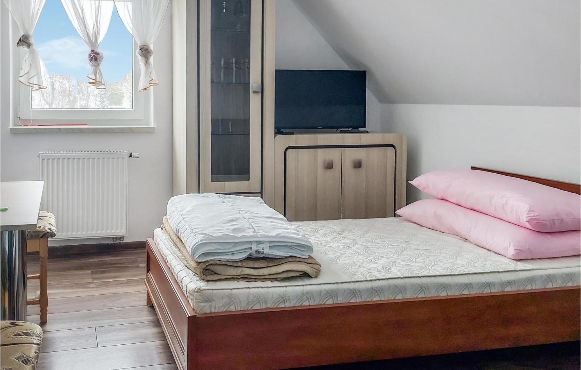 Beautiful Apartment In Moryn With Kitchen Esterno foto